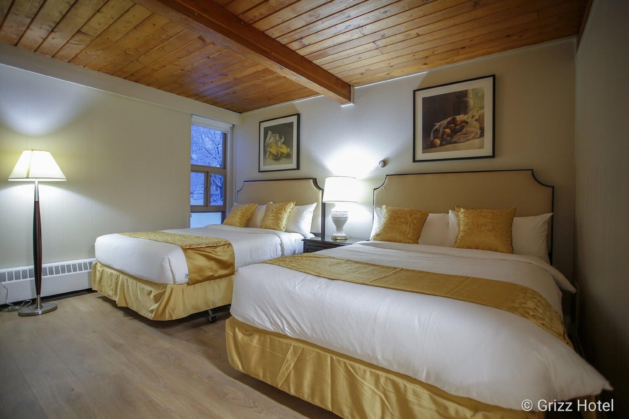 Grizz Hotel Revelstoke Eksteriør billede