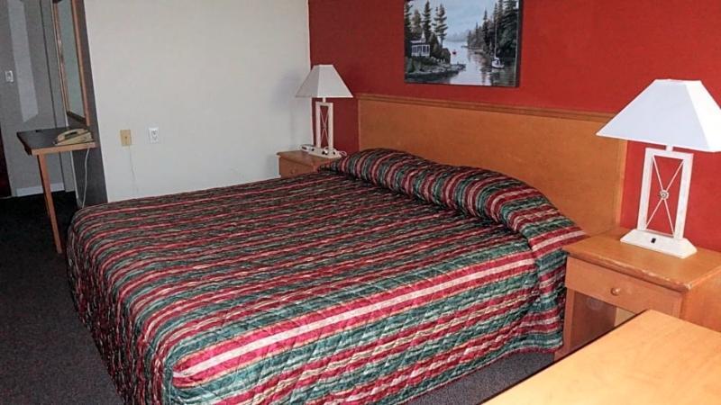 Grizz Hotel Revelstoke Eksteriør billede